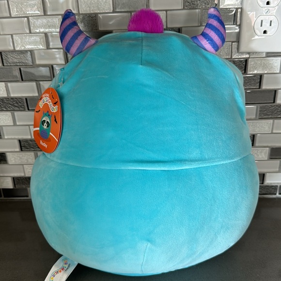 Squishmallows ROCKY THE RACCOON Morty The Monster Costume Halloween 2023 12” NEW - Picture 8 of 16